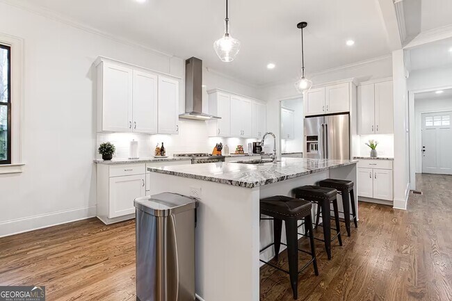 Building Photo - 222 Kirkwood Rd NE