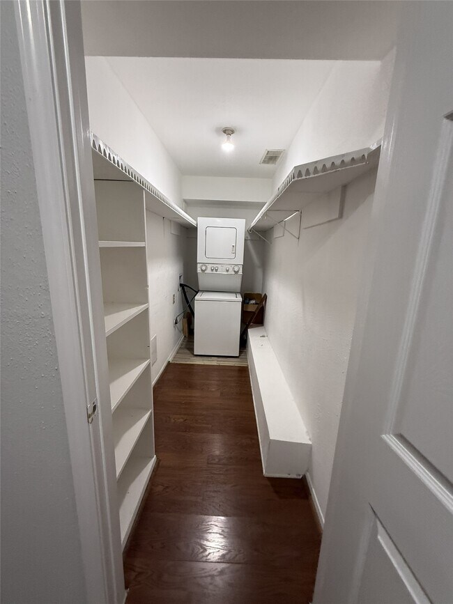 Building Photo - 4645 Wild Indigo St