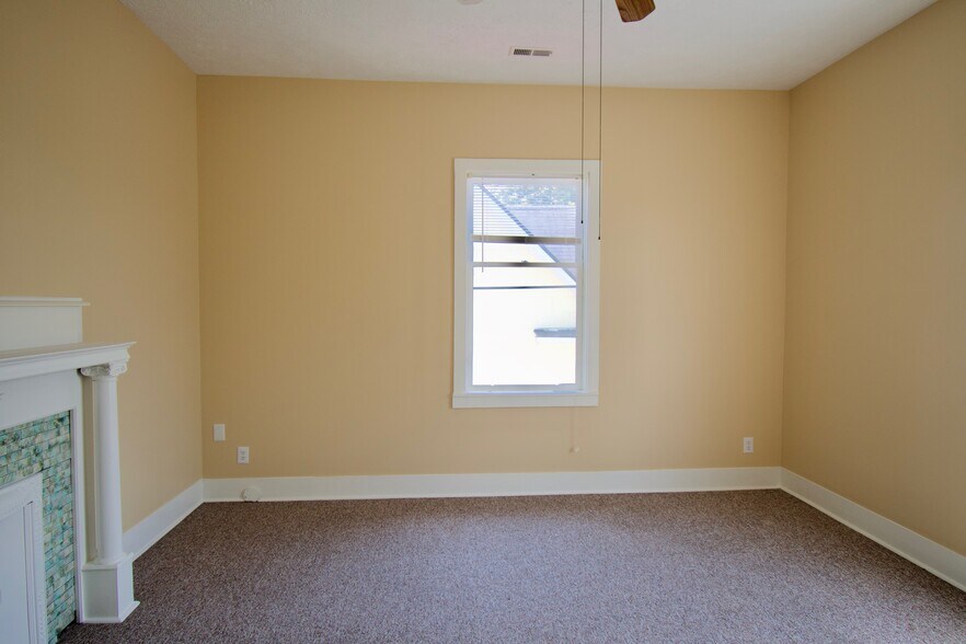 Bedroom 3 - Window View - 918 Gratz Street, Unit #2