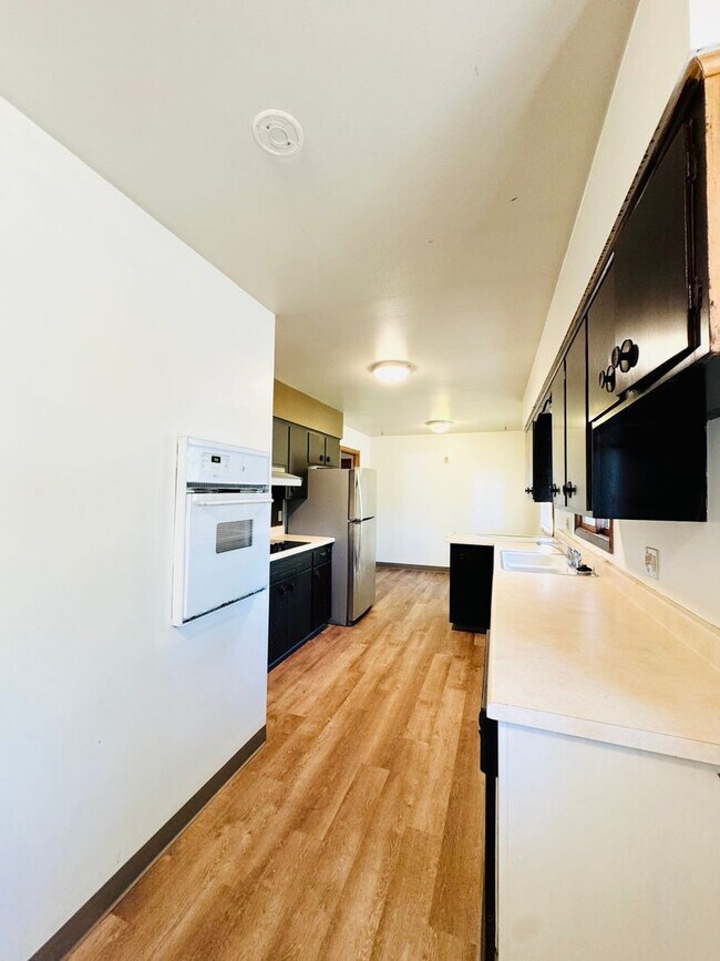 Building Photo - Spacious 4 bedroom 2 bath Ranch Style House In Fort Collins
