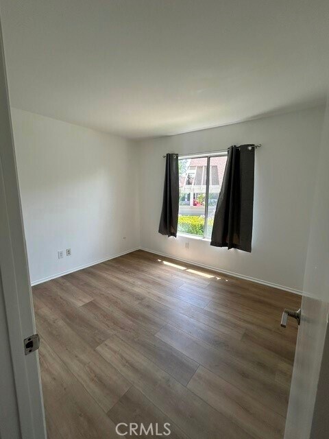 Building Photo - 1735 N Willow Woods Dr