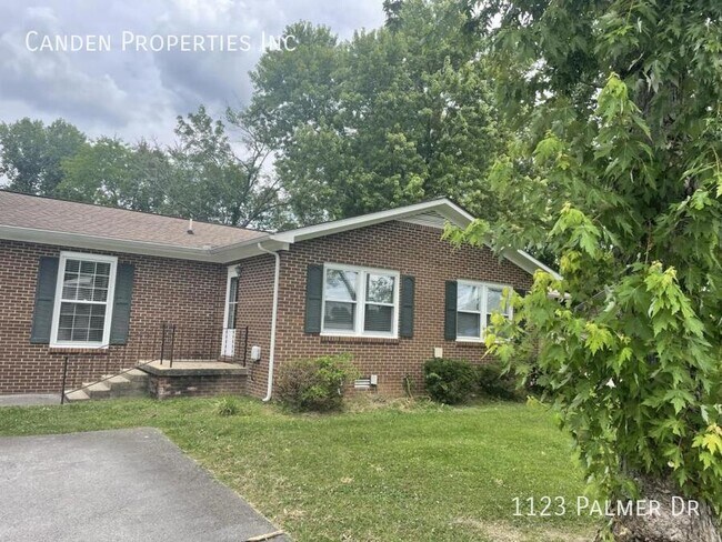 Primary Photo - 1123 Palmer Dr