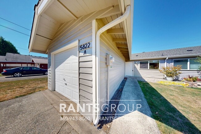Building Photo - 5822 Armour Loop SE