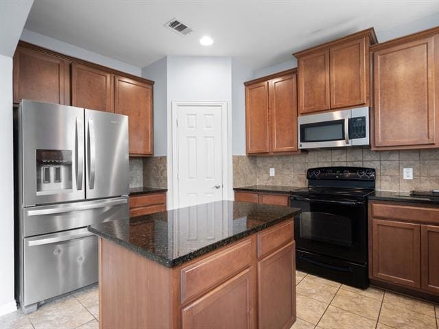 Building Photo - 4121 William Dehaes Dr