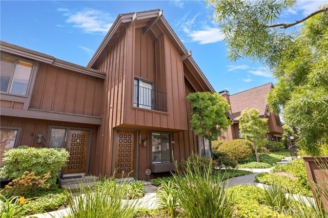 Building Photo - 1530 Stonewood Ct