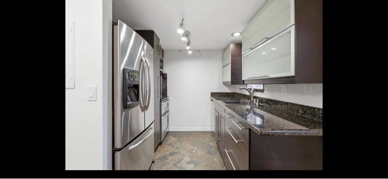 Building Photo - 2111 N Houk Rd