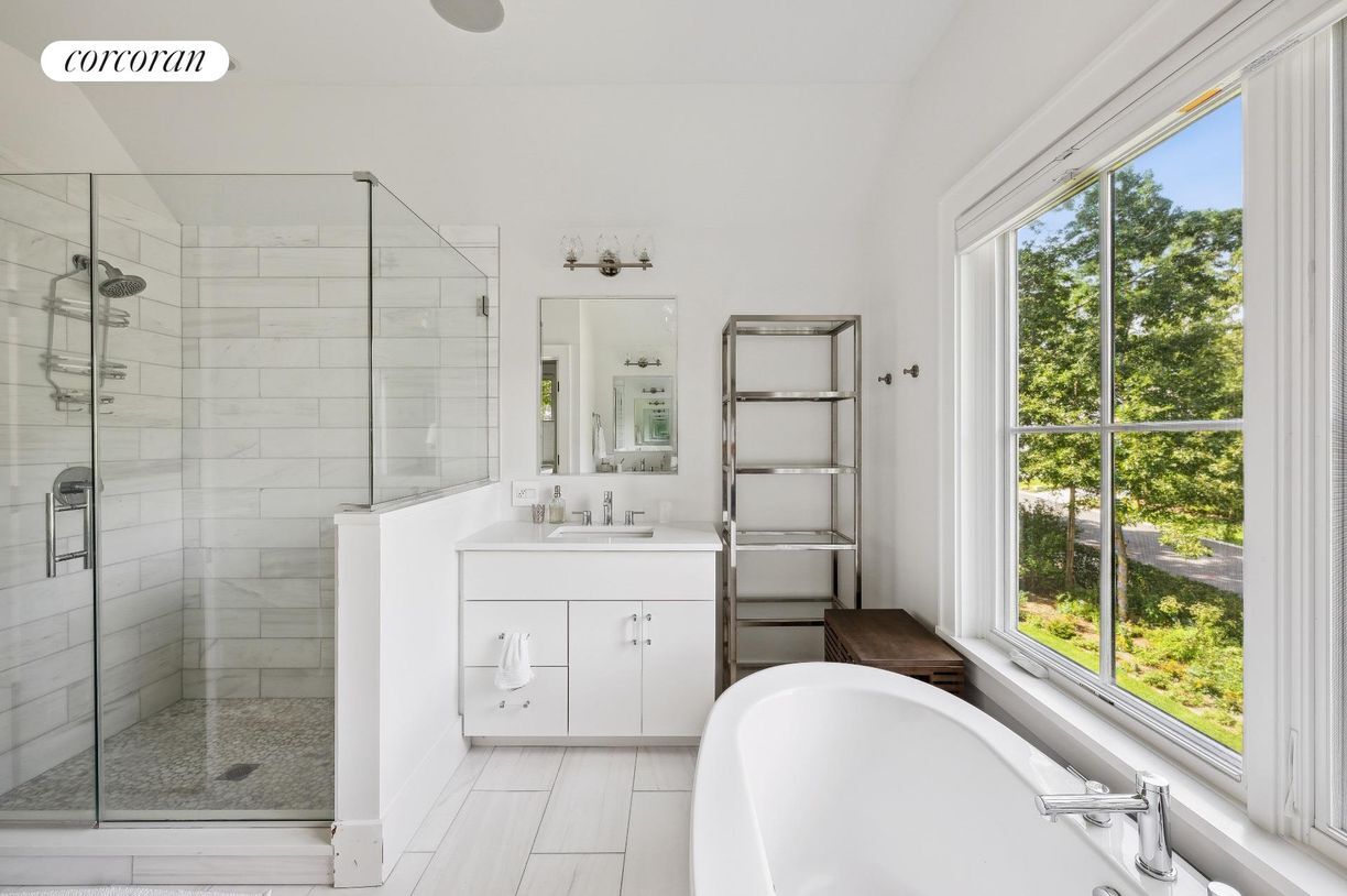 Building Photo - 59 Birchwood Ln