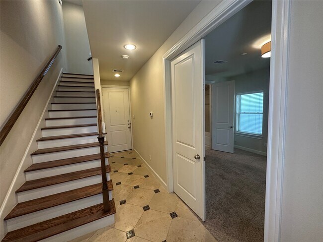 Building Photo - 2021 Fannin Station