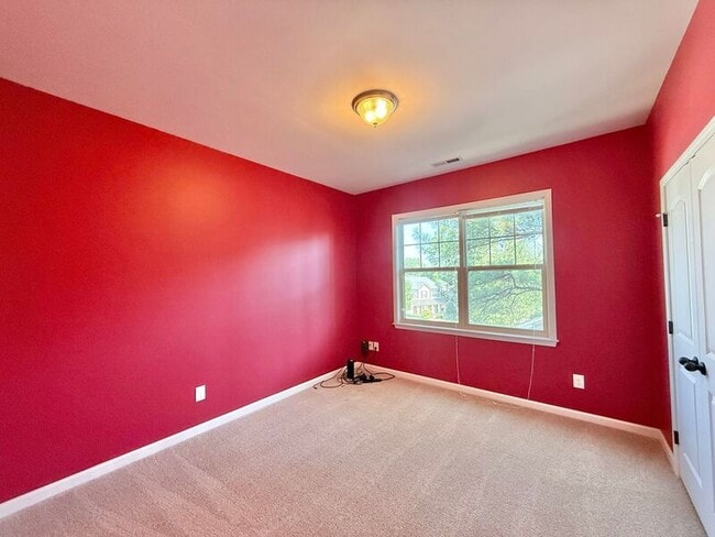 Building Photo - 1140 Litchborough Way