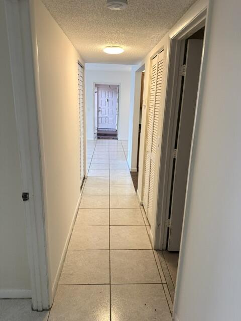 Building Photo - 202 Foxtail Dr