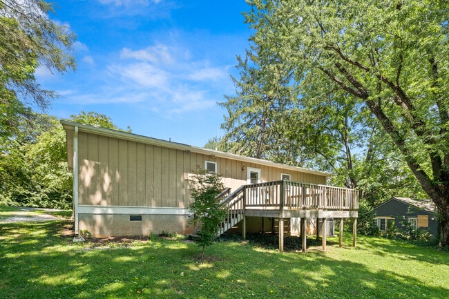 Building Photo - 12 West St