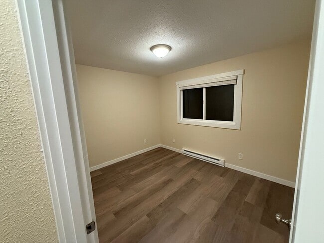 Building Photo - 1860 Myrtle St