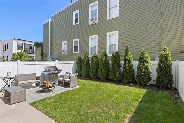 Building Photo - 2602 Palisade Ave