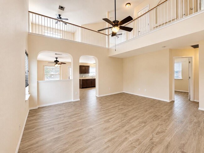 Building Photo - 1101 Whitley Dr