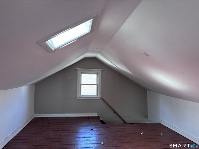 Building Photo - 94 Prospect Ave