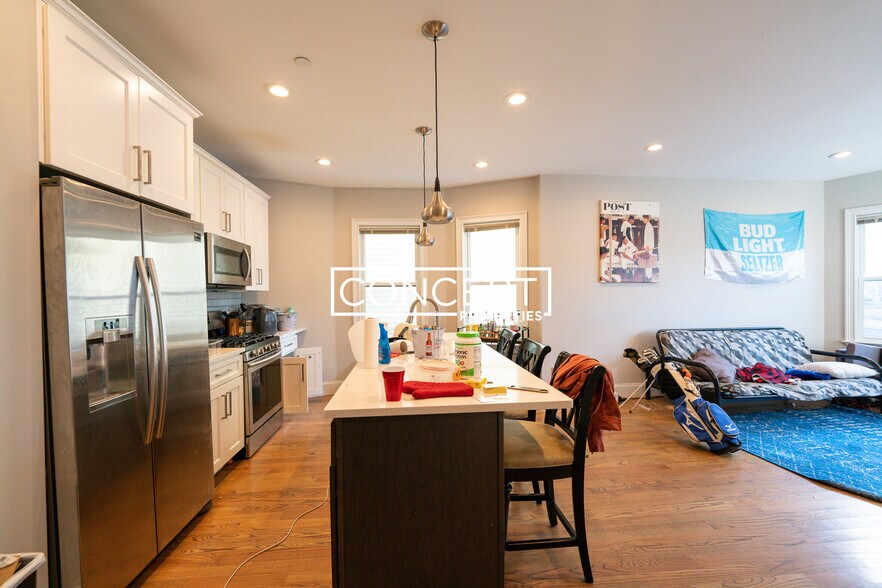 Building Photo - 50 Calumet St