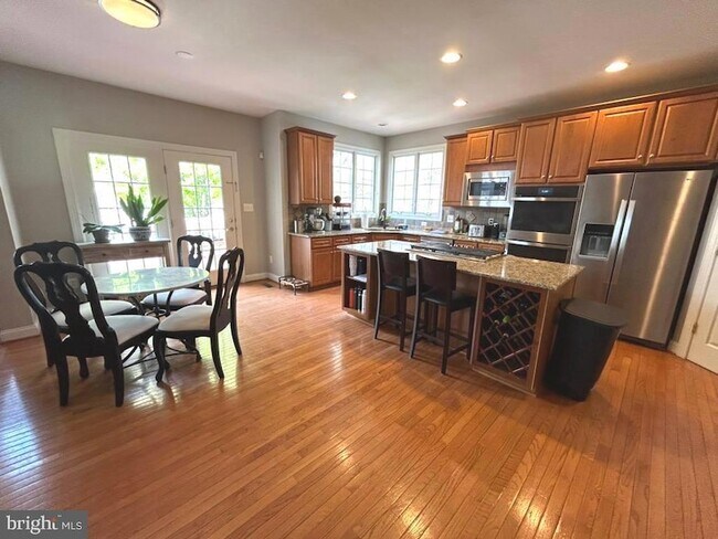 Building Photo - 43708 Red House Dr