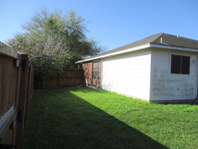 Building Photo - 3409 San Esteban