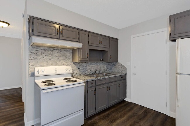 Building Photo - Newly Renovated 4BR/1.5BA Home with Large Yard + Storage Shed | Flexible Kitchen Island