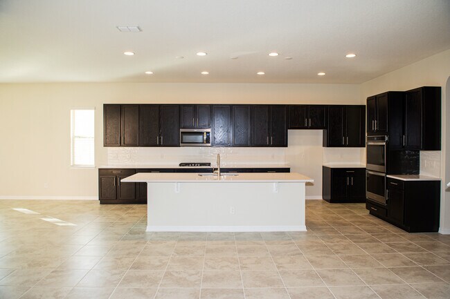 Building Photo - 1547 Bayfront Pk Aly