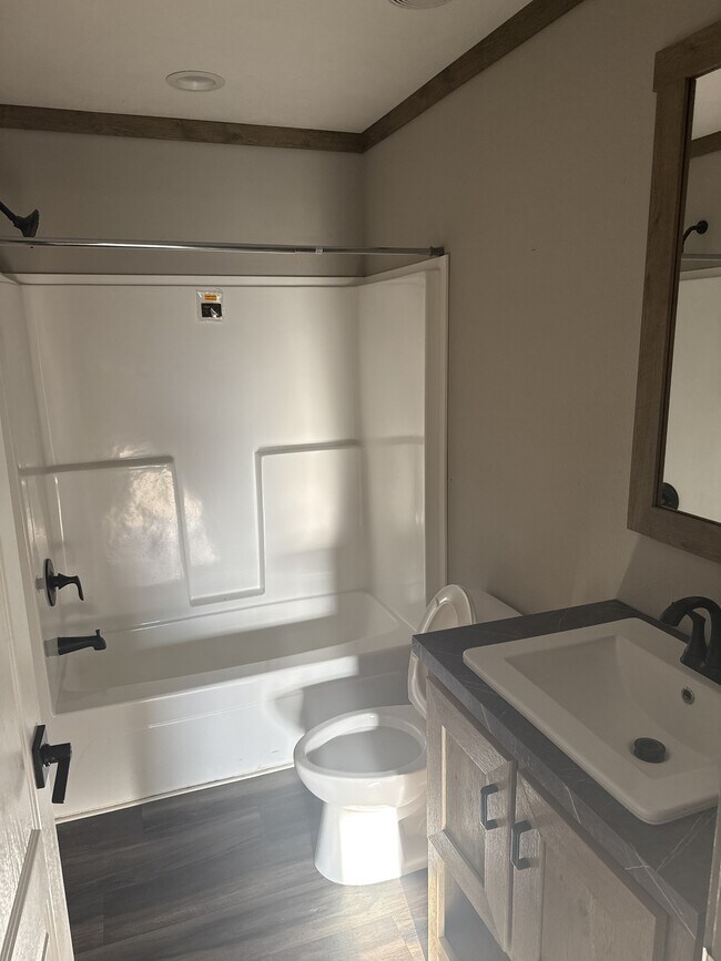 Building Photo - 260 Co Rd 1220