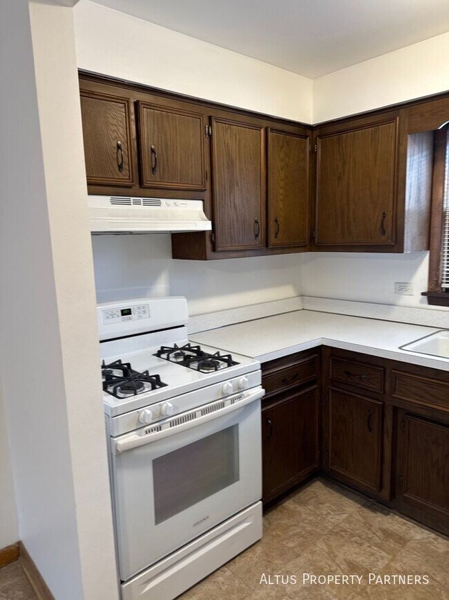 Building Photo - 17385 70th Ave