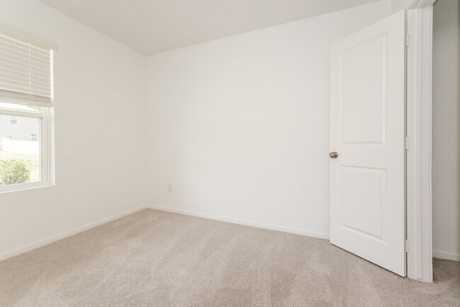 Building Photo - 16118 Hatton Dr