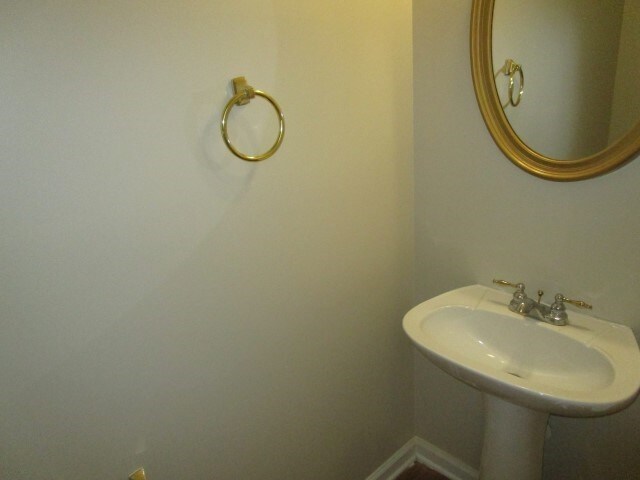 Building Photo - 324 Sunderland Way