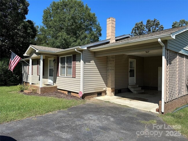 Building Photo - 147 Sinclair Rd