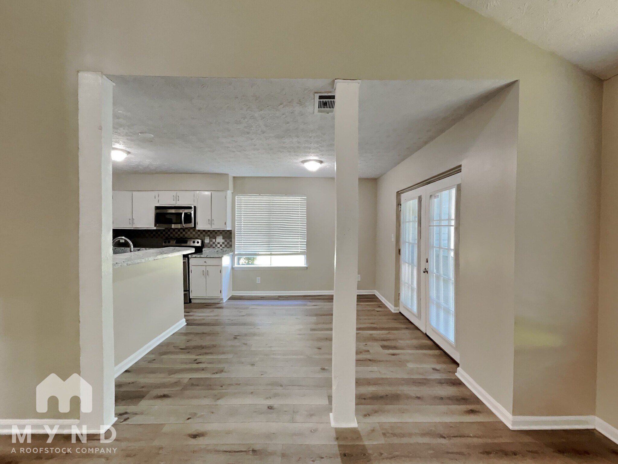 Building Photo - 8602 Creekwood Way