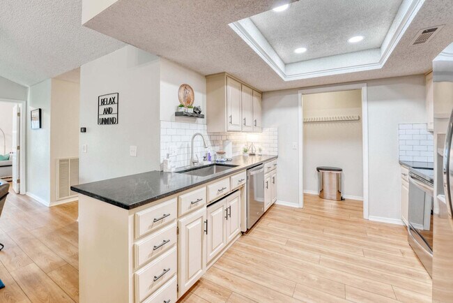 Building Photo - 3204 Cardinal Creek Cir