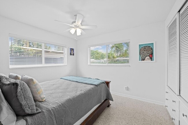 Building Photo - 409 NW 27th St