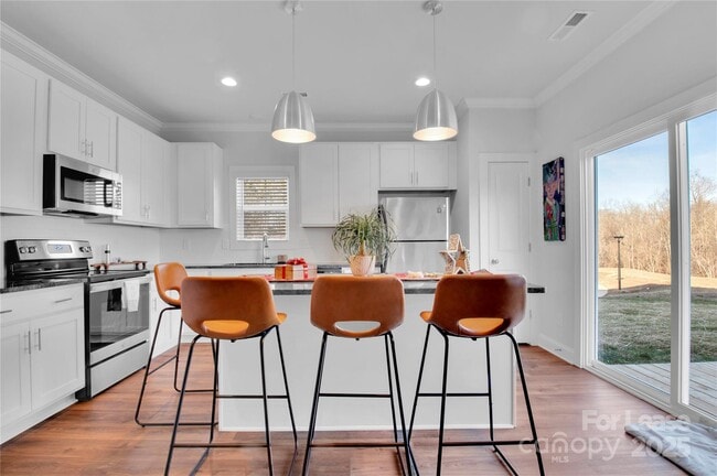 Building Photo - 9038 Henry Thoreau Rd