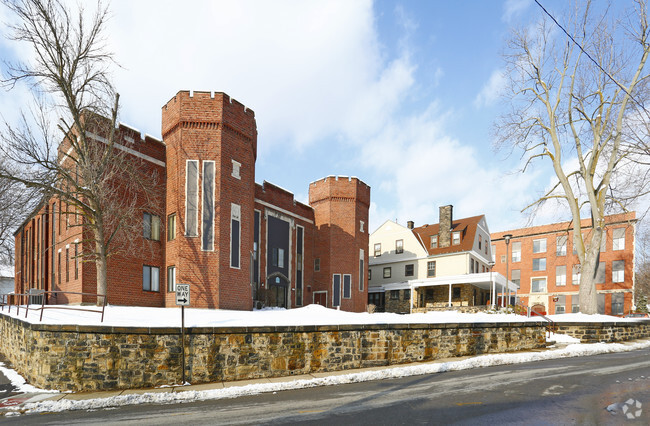 Building Photo - E.B. McNitt Apartments