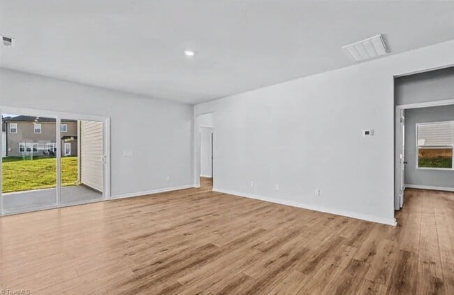 Building Photo - Stunning Brand New Construction in Winston Salem!