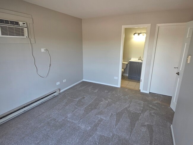 Building Photo - 1361 Cunat Ct