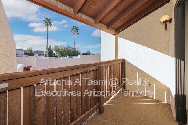 Building Photo - 9420 E Speedway Blvd