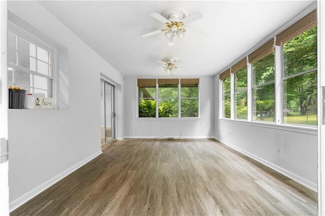 Building Photo - 2661 Fleur De Lis Pl
