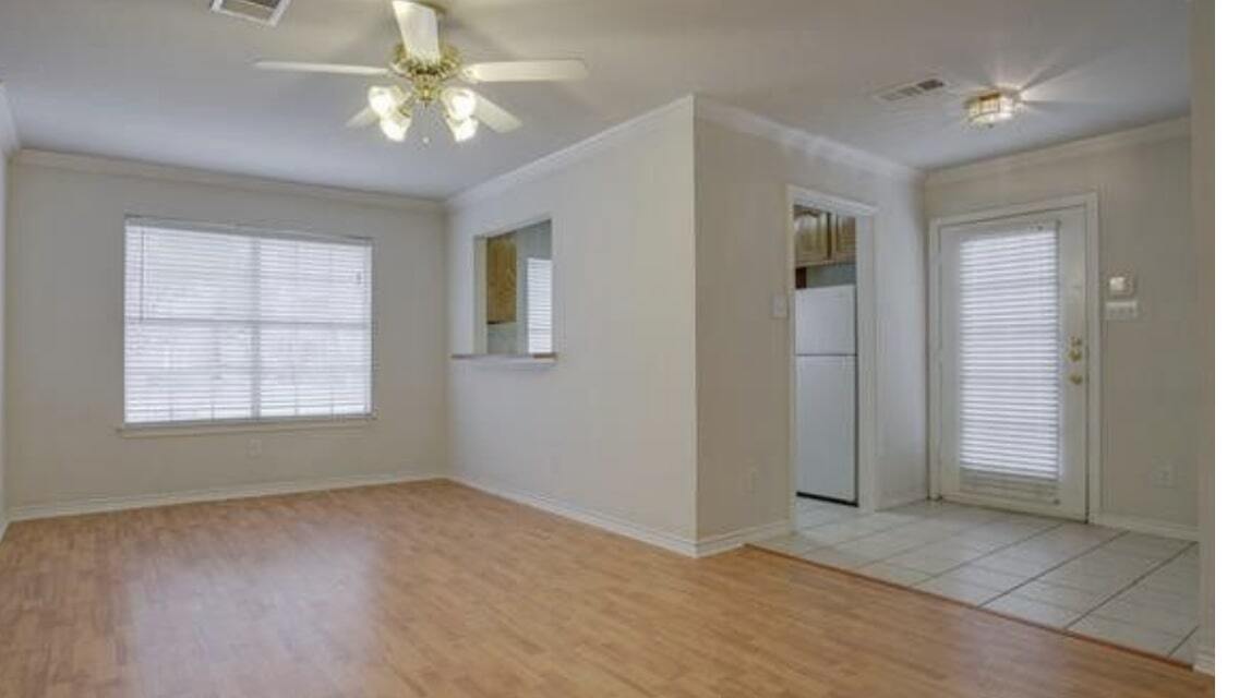Building Photo - 3229 S University Dr