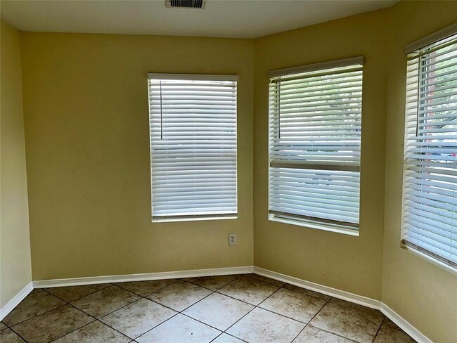 Building Photo - 15410 Apple Bloom Way