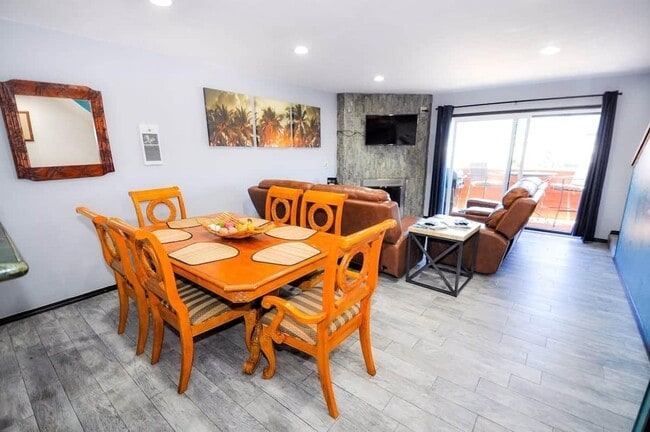 Building Photo - 731 Seacoast Dr