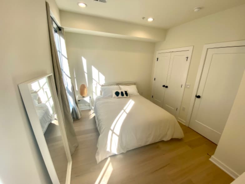 Building Photo - 2013 Abigail St