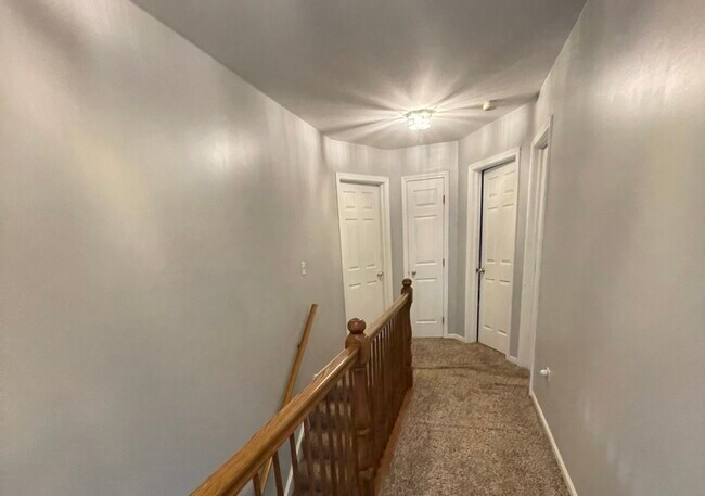 Building Photo - 1752 Alan Deatherage Dr