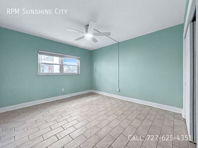 Building Photo - 1106 Pass a Grille Way