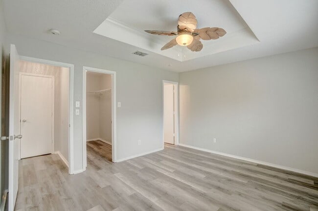 Building Photo - 12219 Raw Silver