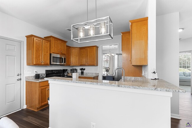 Building Photo - 309 Raleigh Dr