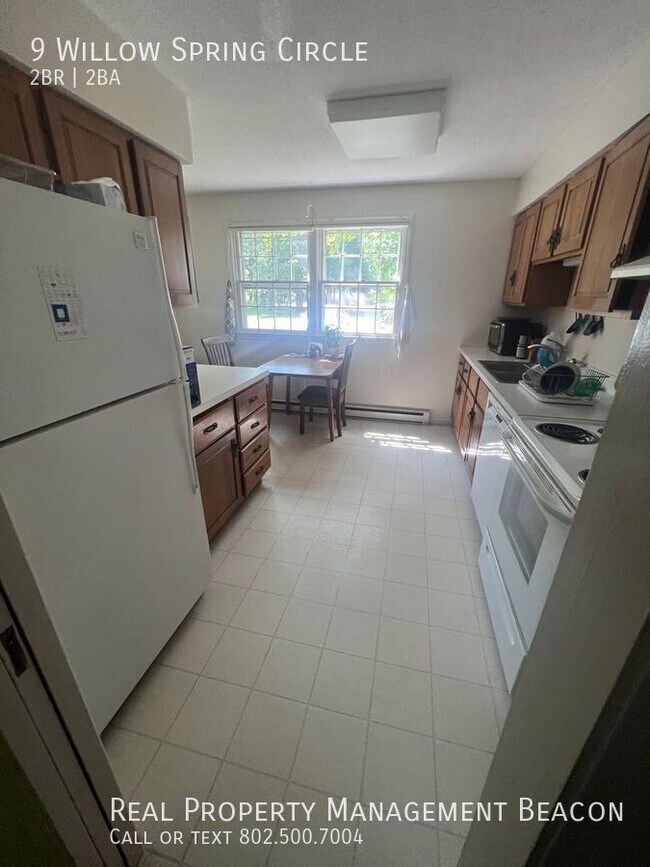 Building Photo - 9 Willow Spring Cir