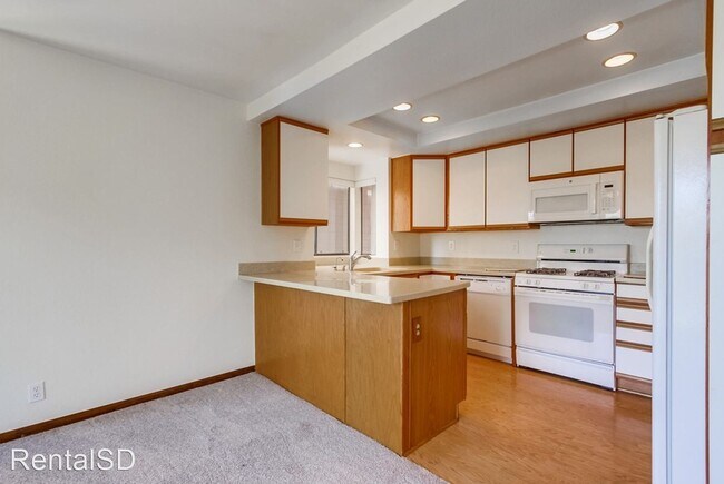Building Photo - 2 br, 2.5 bath House - 811 Kalpati Cir., A...