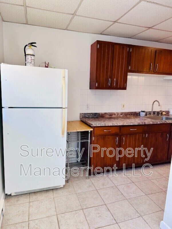 Building Photo - 270 W 2nd St