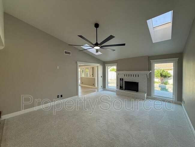 Building Photo - 1351 Aksland Dr